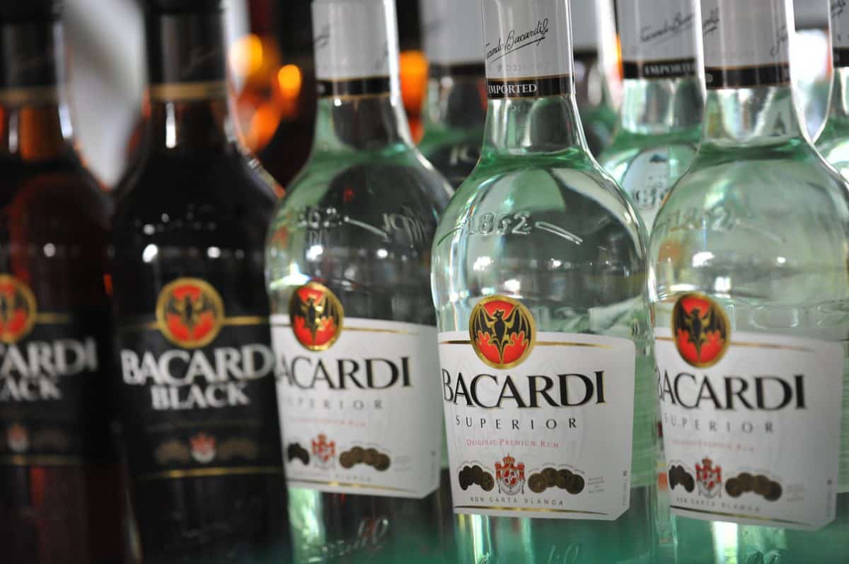 Bouteilles de Bacardi