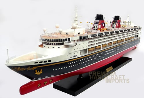 Cruise ship model