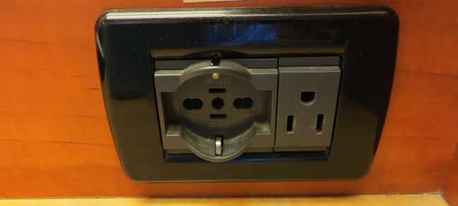 Cruise ship power outlet