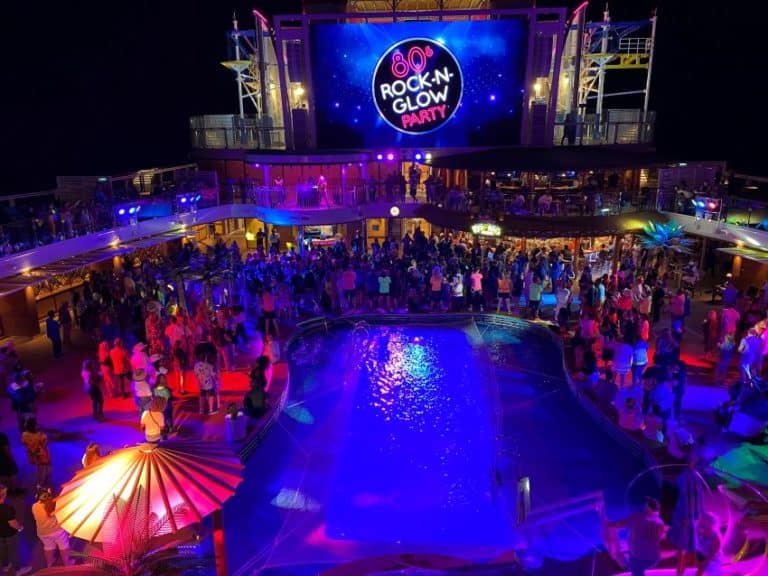 What to Do on a Cruise? 70 Fun Things to Do on the Ship | Cruzely.com