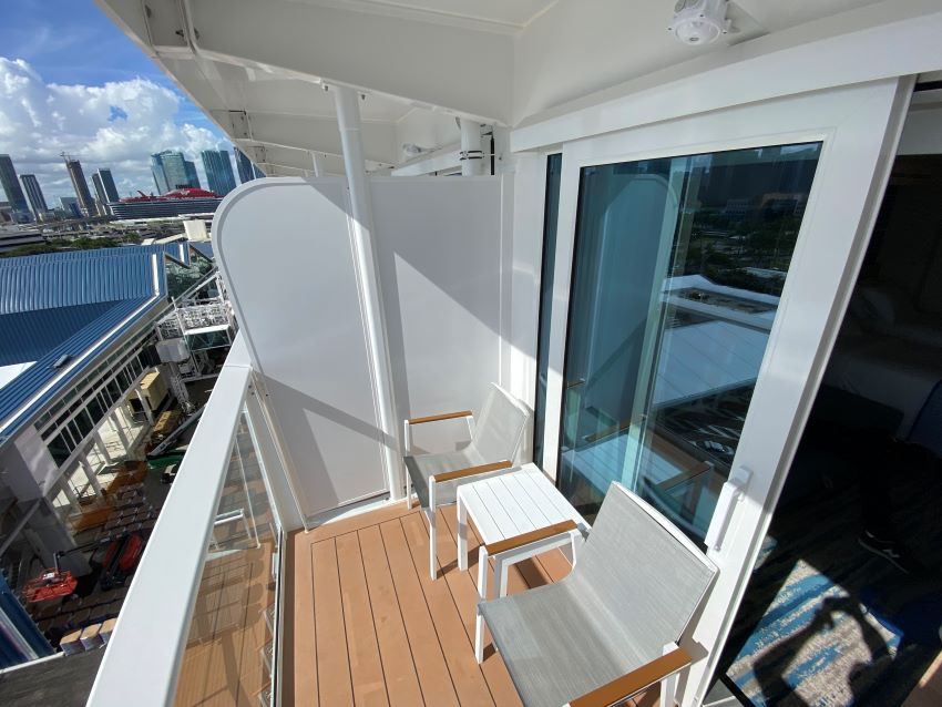 cruise boat balcony