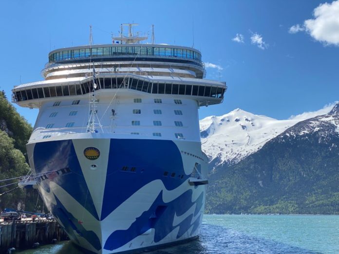 44 Must-have Alaskan Cruise Tips, Tricks, And Secrets 