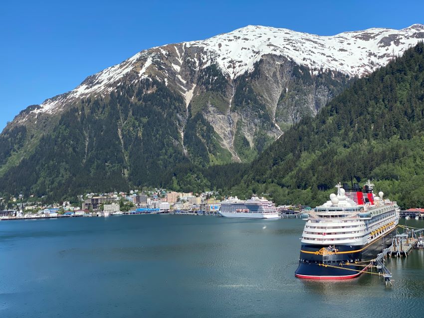 norwegian cruise line alaska cruise packing list