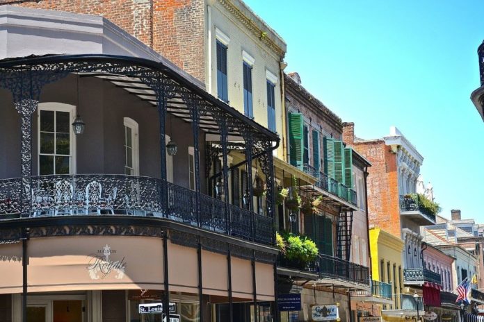 hotels near southern yacht club new orleans